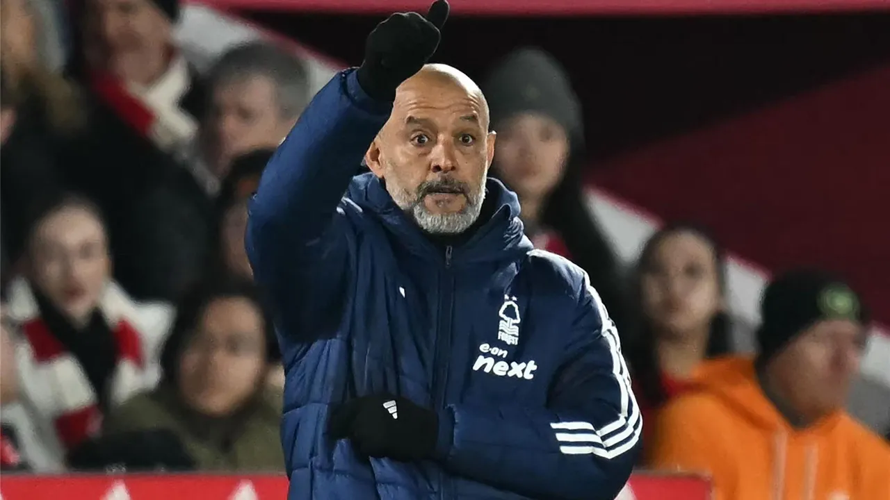 سانتو يهاجم أساليب أرسنال المثيرة للجدل وينضم لقائمة منتقدي الفنون المظلمة